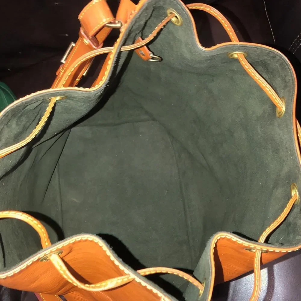 Vintage LOUIS VUITTON Noe Cipango Gold Epi Leather Tote Drawstring Bucket Bag